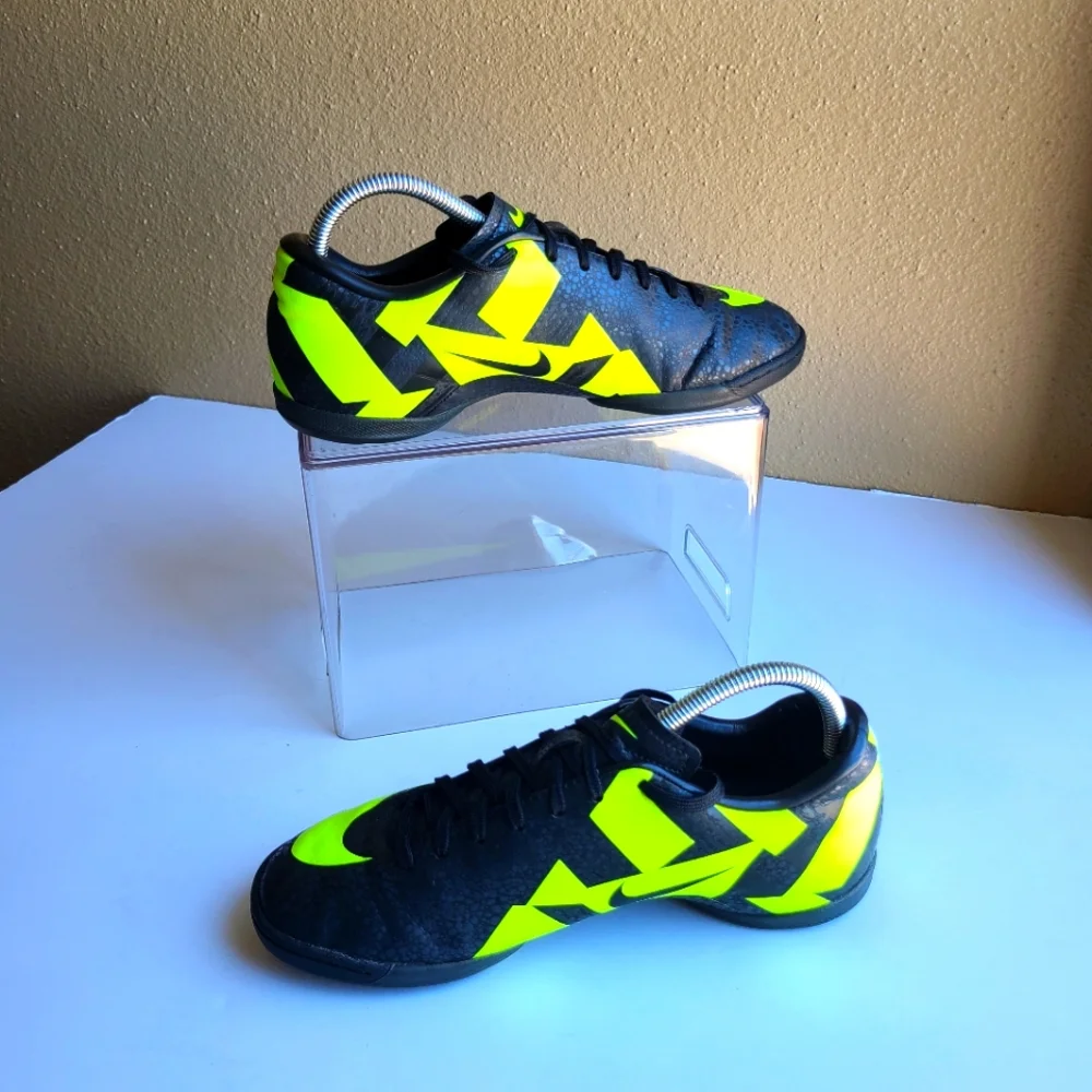 NIKE CR7 MERCURIAL VAPOR SUPERFLY III FG SOCCER BOOTS US 7 / UK 6